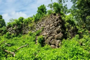 Vestígios de Lelu da Antiga Capital de Kosrae