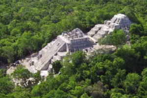  Calakmul Antiga Cidade Maia no México